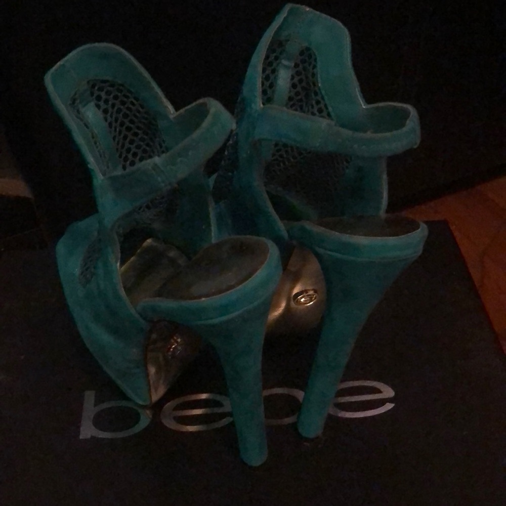 bebe heels - Picture 3 of 6